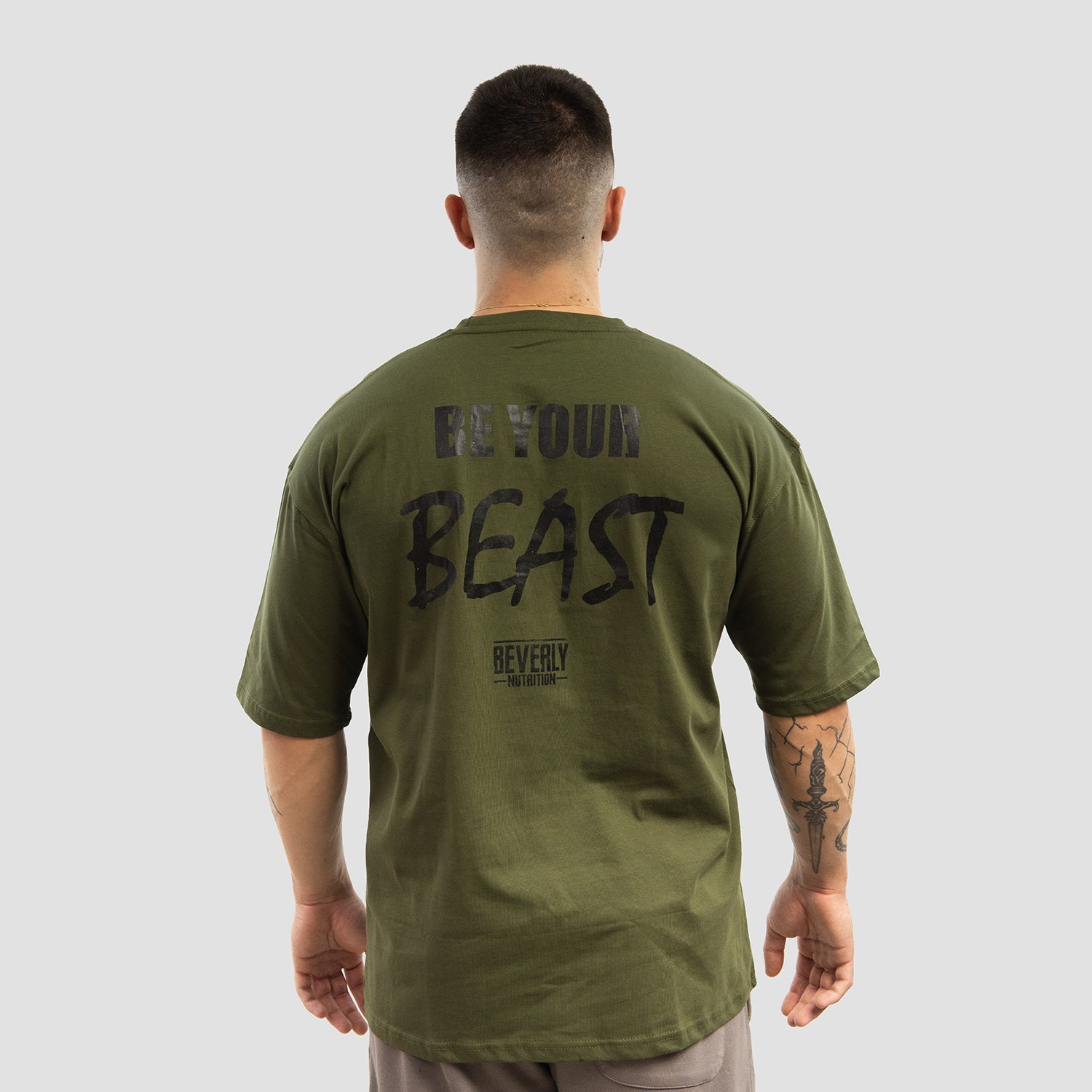 BEVERLY T-shirt - Beat your best - Camo green